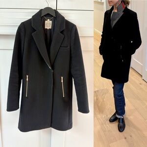Dawn Levy Black Wool-Blend Coat with Contrast Collar — Size S